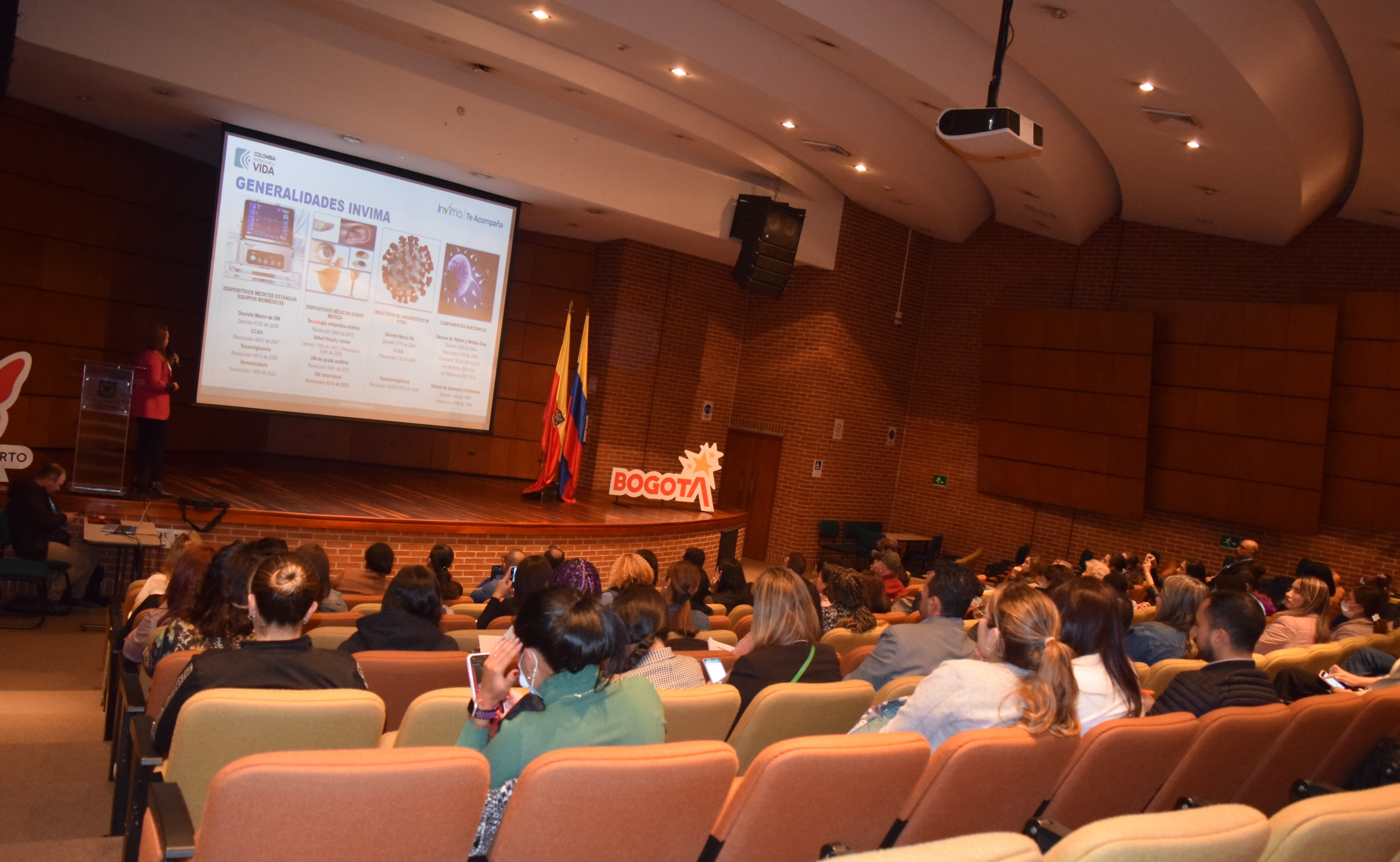 Secretaría de Salud realizó tercer Encuentro de belleza segura y responsable en Bogotá